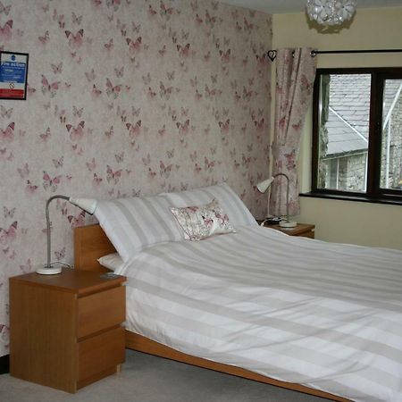 Scar Close Farmhouse Hotel Settle Exterior photo