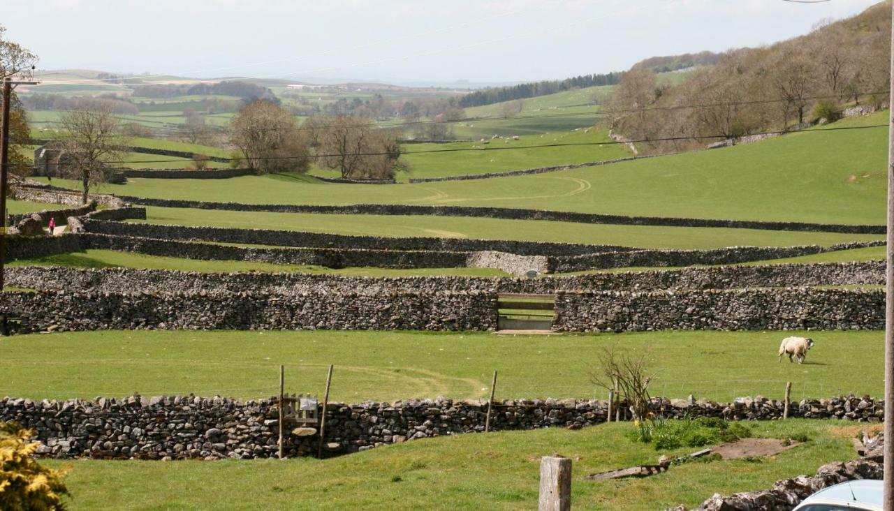 Scar Close Farmhouse Hotel Settle Exterior photo