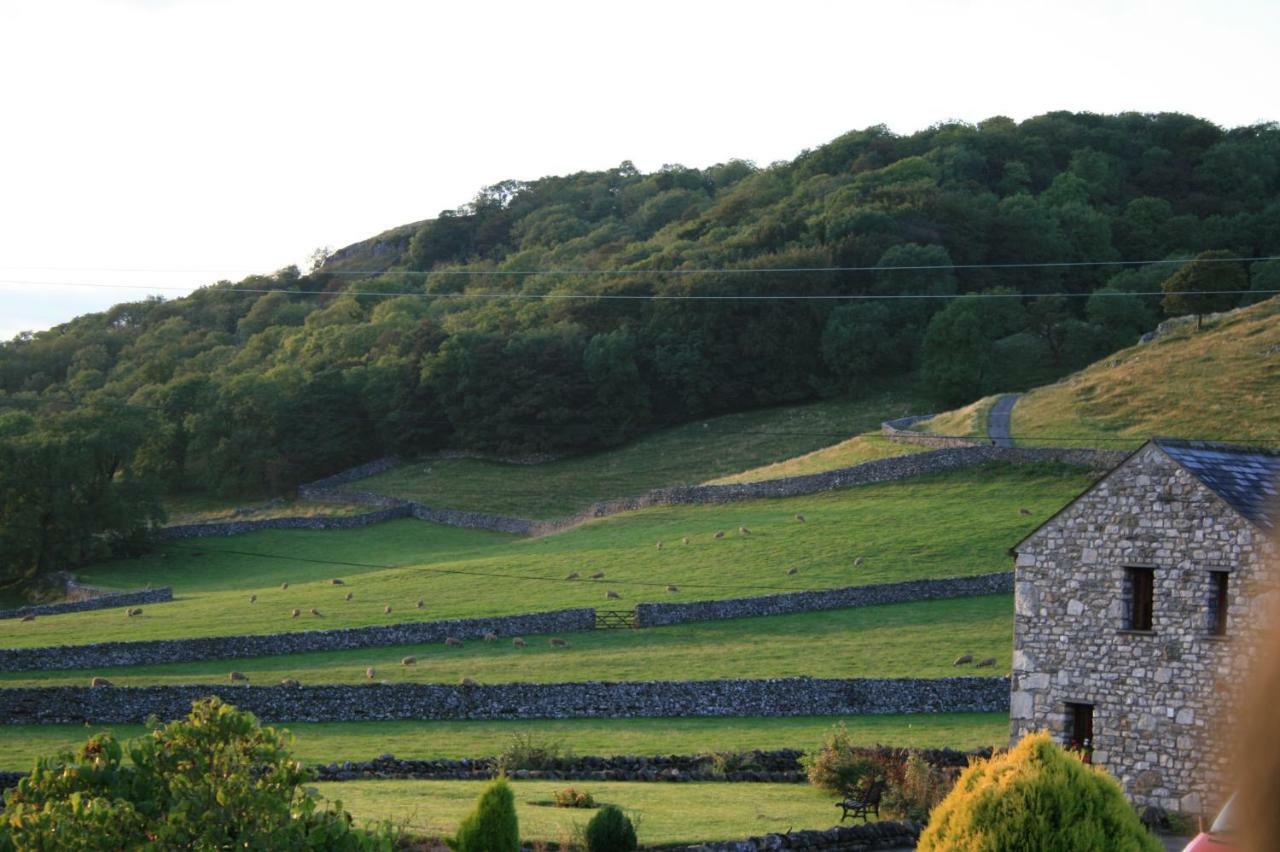 Scar Close Farmhouse Hotel Settle Exterior photo