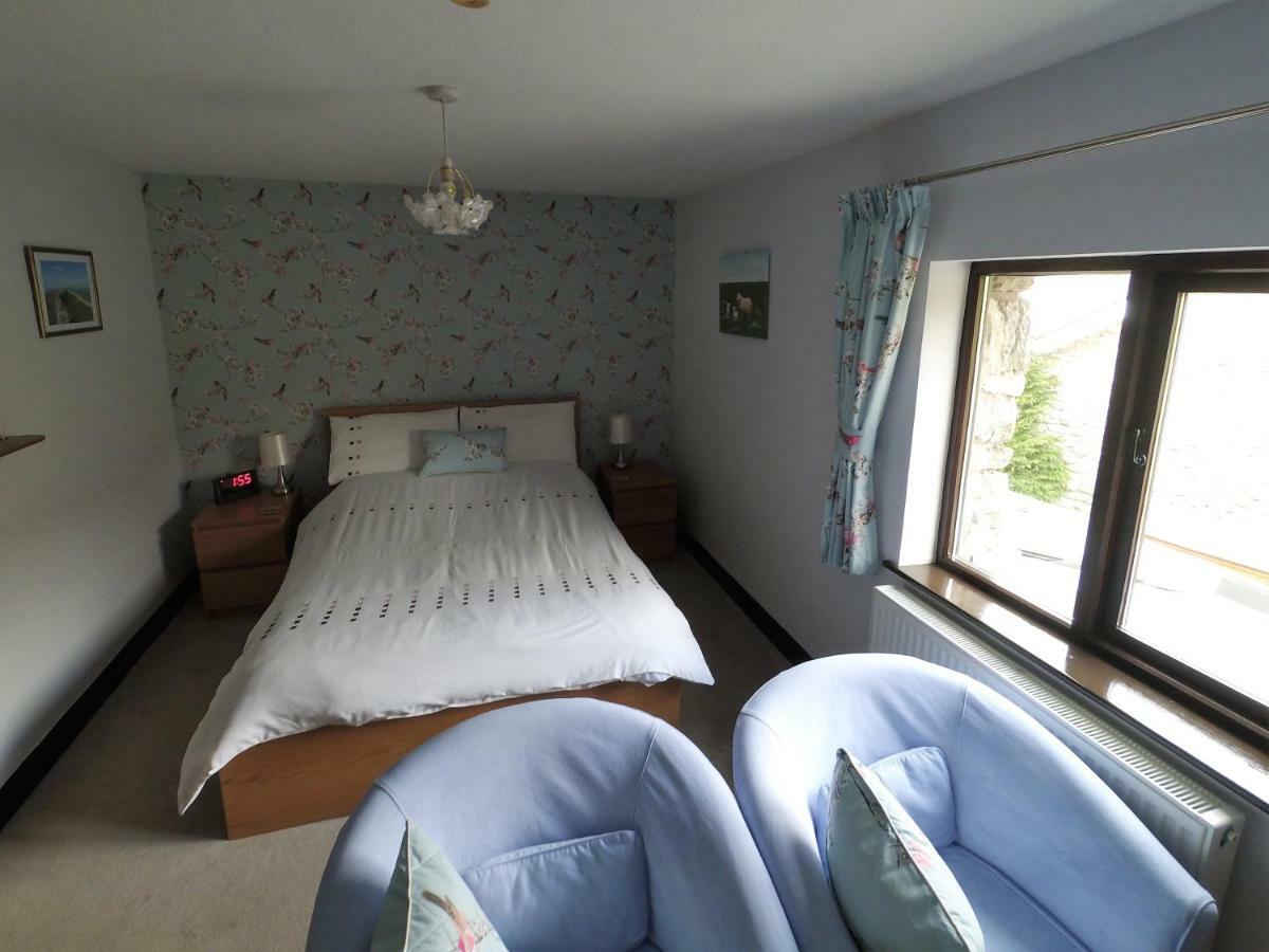 Scar Close Farmhouse Hotel Settle Exterior photo